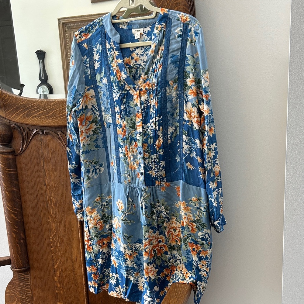 Anthropologie Tiny drop waist floral dress. Width 20” Length 37”. Size large